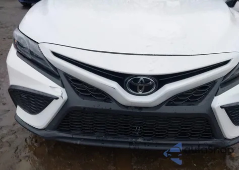 2024 Toyota Camry Se из США, поврежденный, VIN 4T1G11AK6RU884268